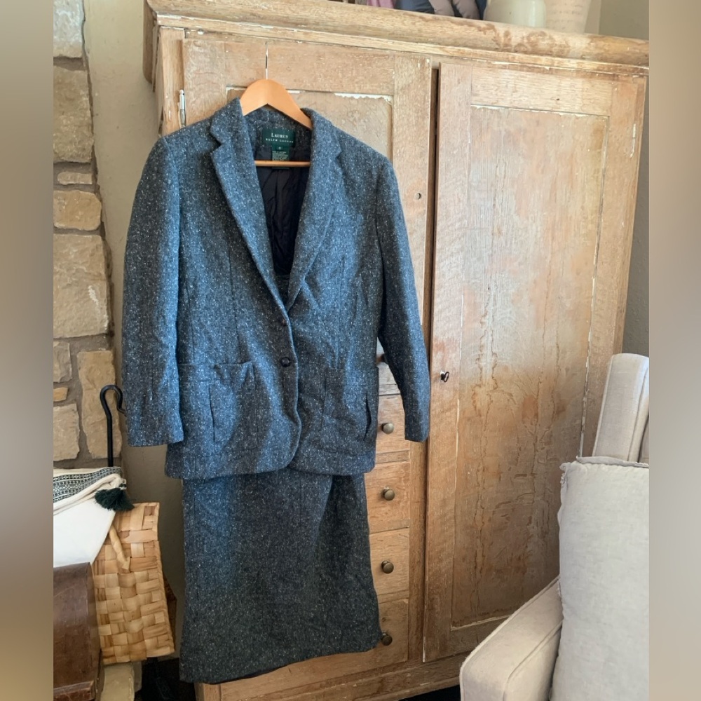 Ralph Lauren Women's Gray Wool Jacket & Skirt Set, 8